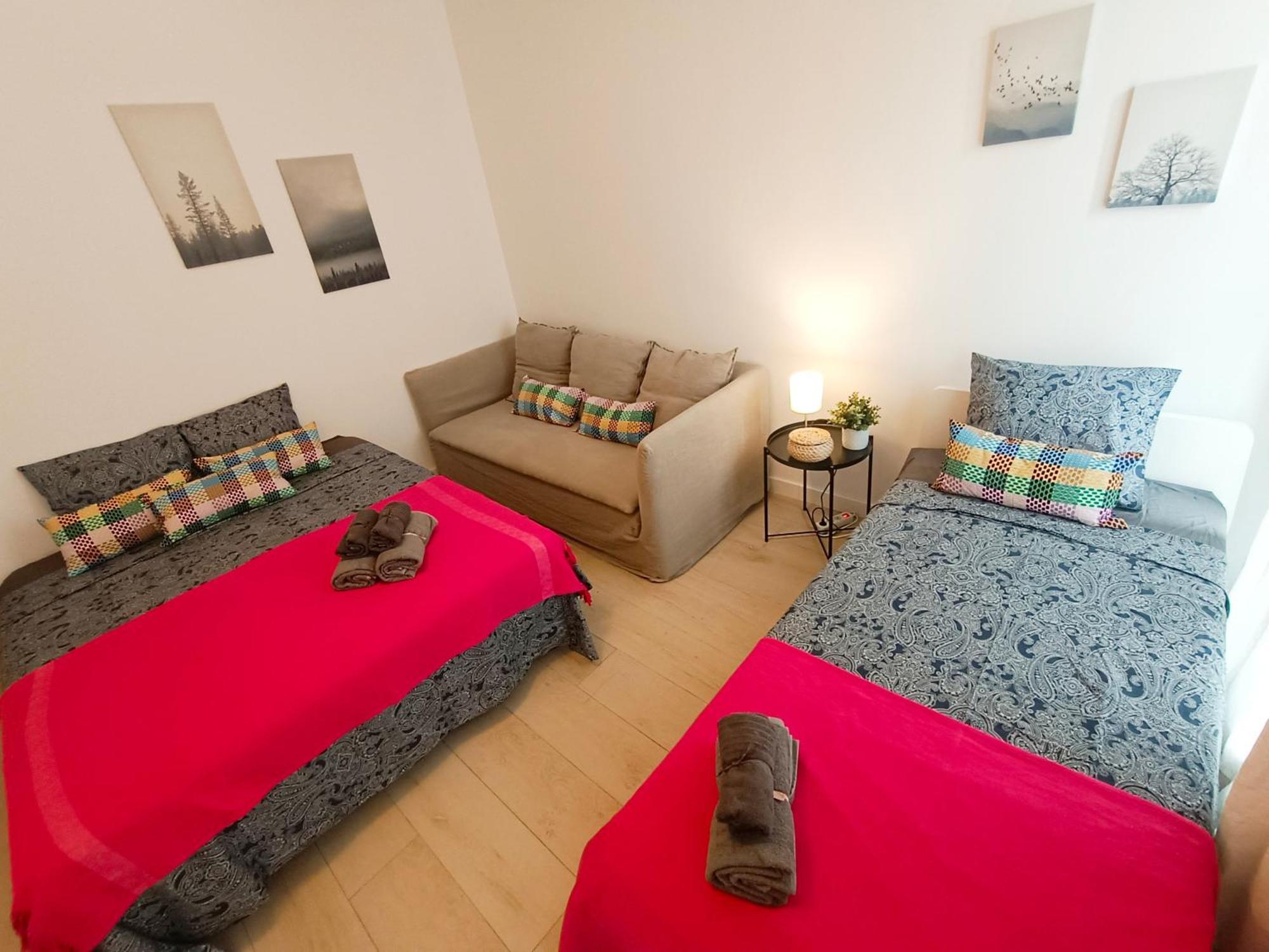 Private Rooms By Plaza Universidad Barcelona Buitenkant foto